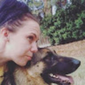 Meet your Posher, Monique